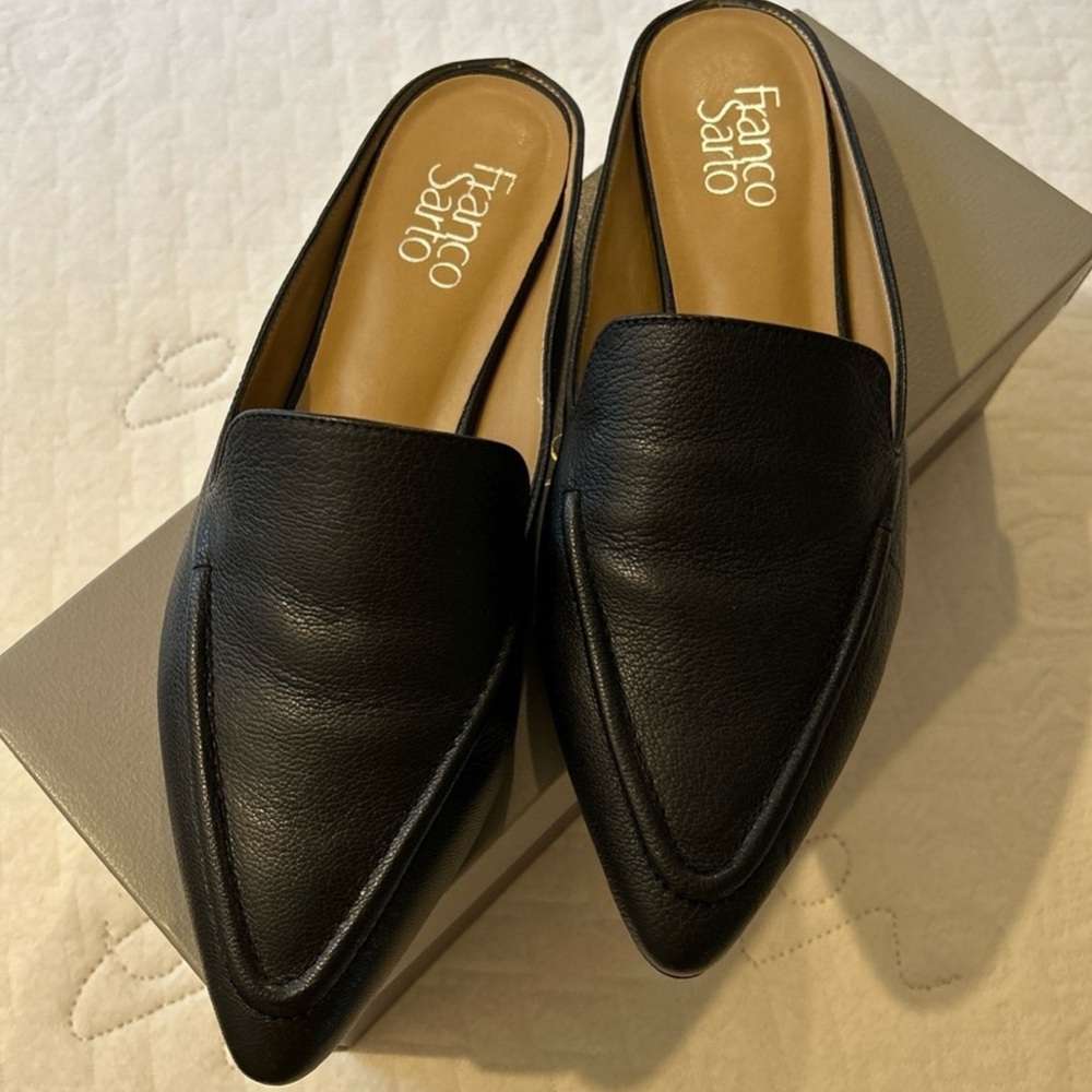 NEW Franco Sarto Leather Mules 9W